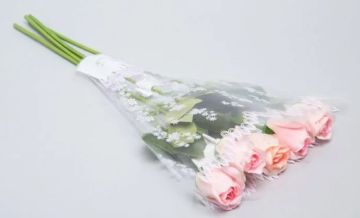 Пакет для цветов Рюмка Мелодия рисунок сиреневые цветочки  30х40 1/50