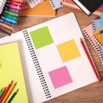 Блок самоклеящийся 51х51мм 400л 8цветов ассорти STAFF 1/24/192 (Клиент)