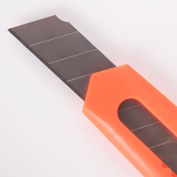 Нож канцелярский 18мм универсальный фиксатор европодвес Brauberg 1/